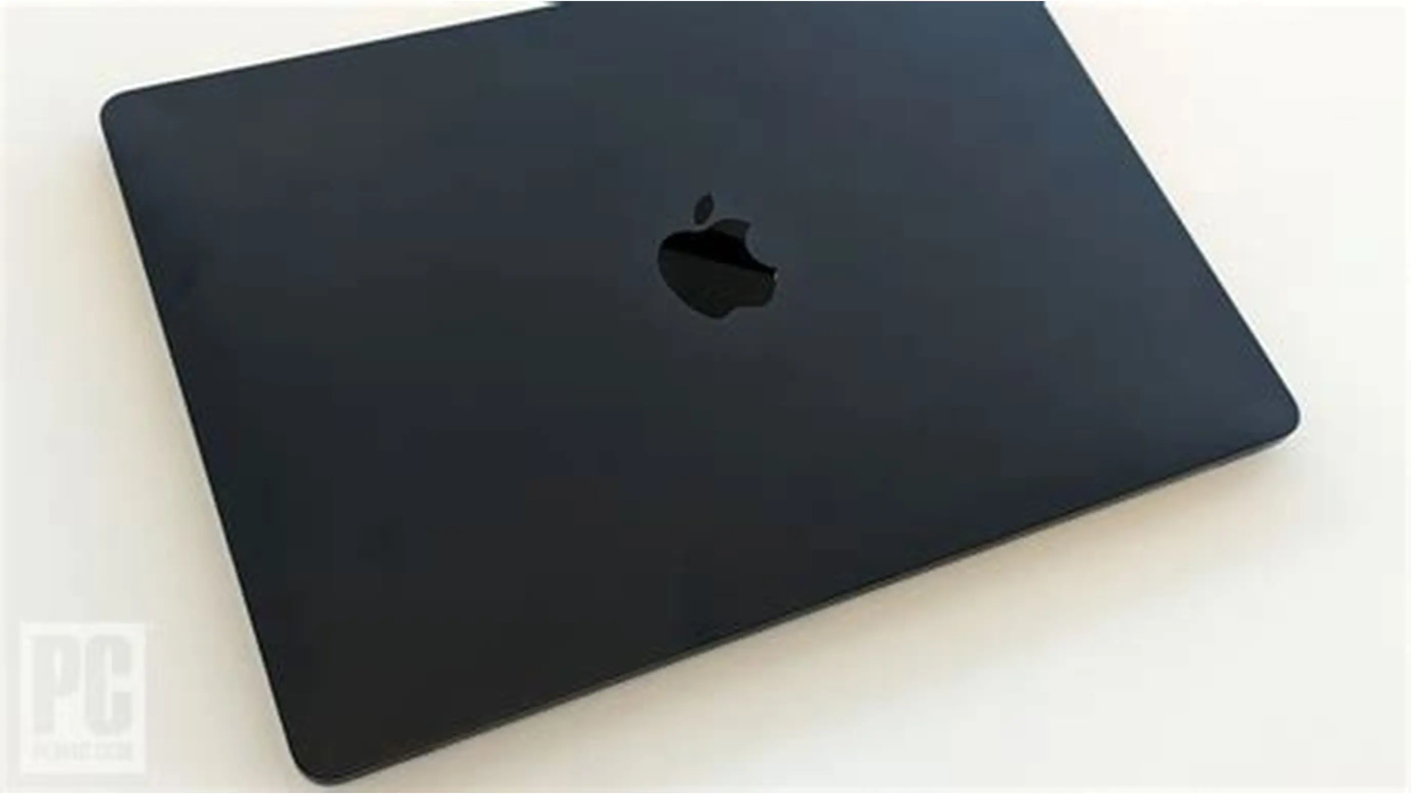 MacBook Air M3 Variant 9